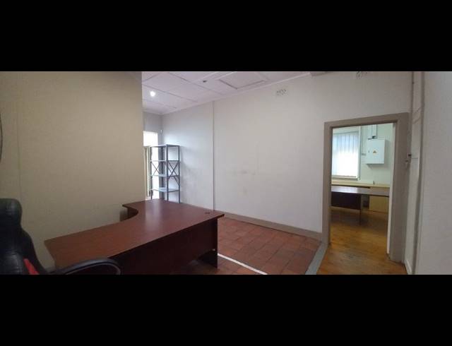 100M² OFFICE RENTED IN NEWTON PARK
